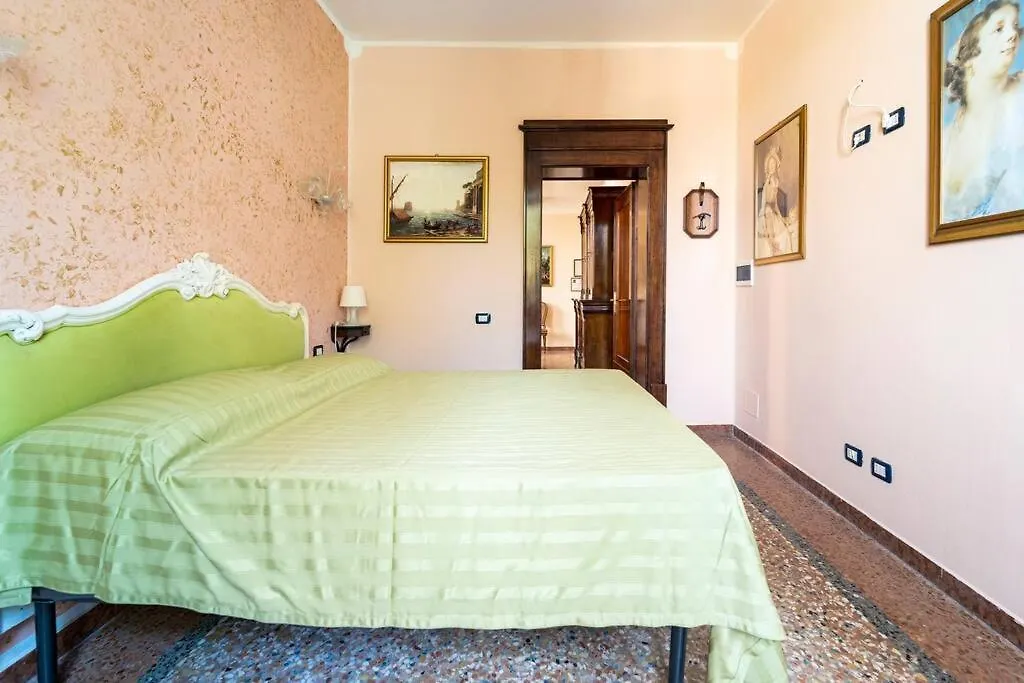 Elegant Apt, Wi-Fi And Garden Apartment Bologna Italy