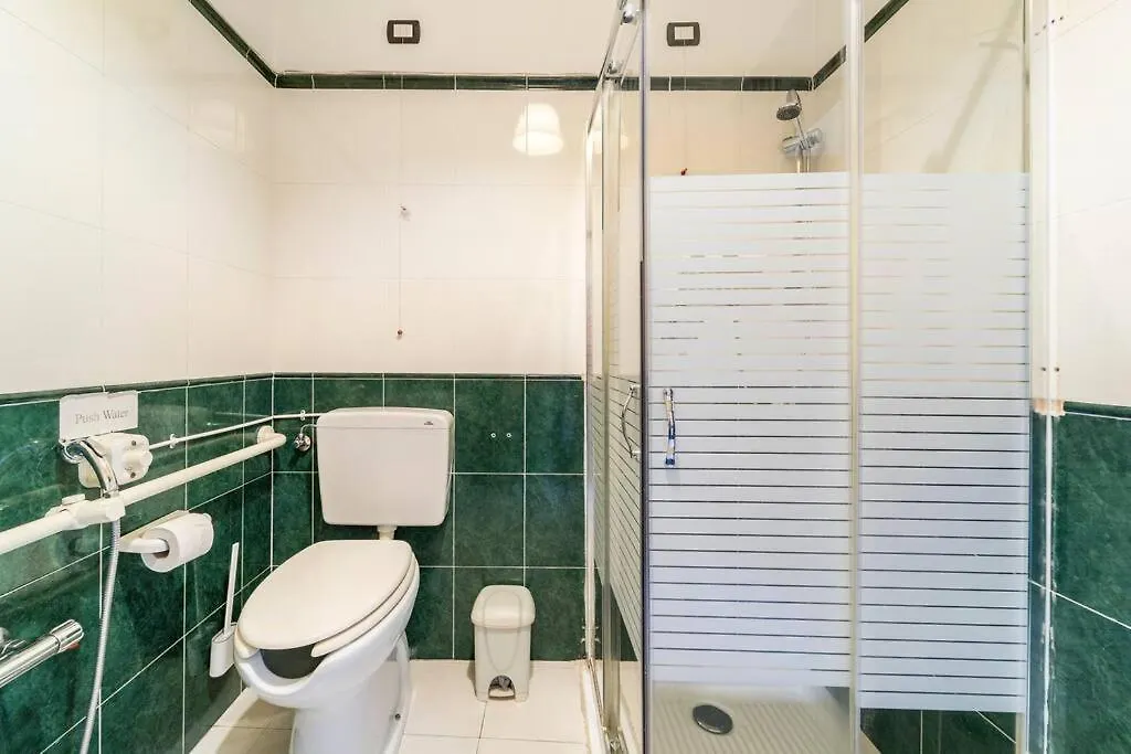 Elegant Apt, Wi-Fi And Garden Apartment Bologna 0*,  Italy